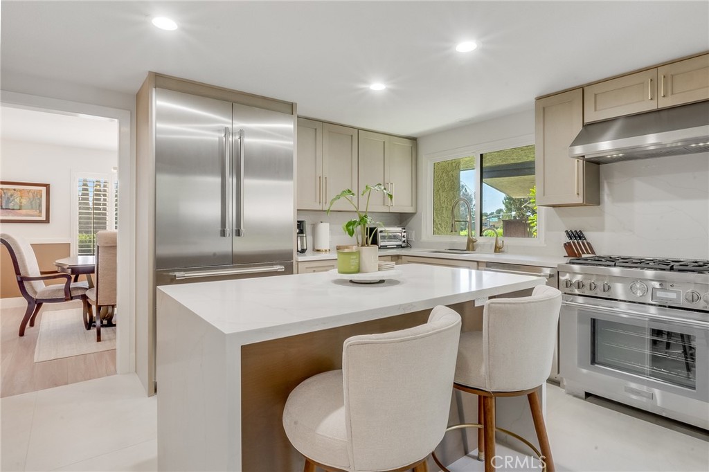 6330 Riviera Circle Long Beach, CA 90815 - Photo 1 of 58 Gallery Image 1
