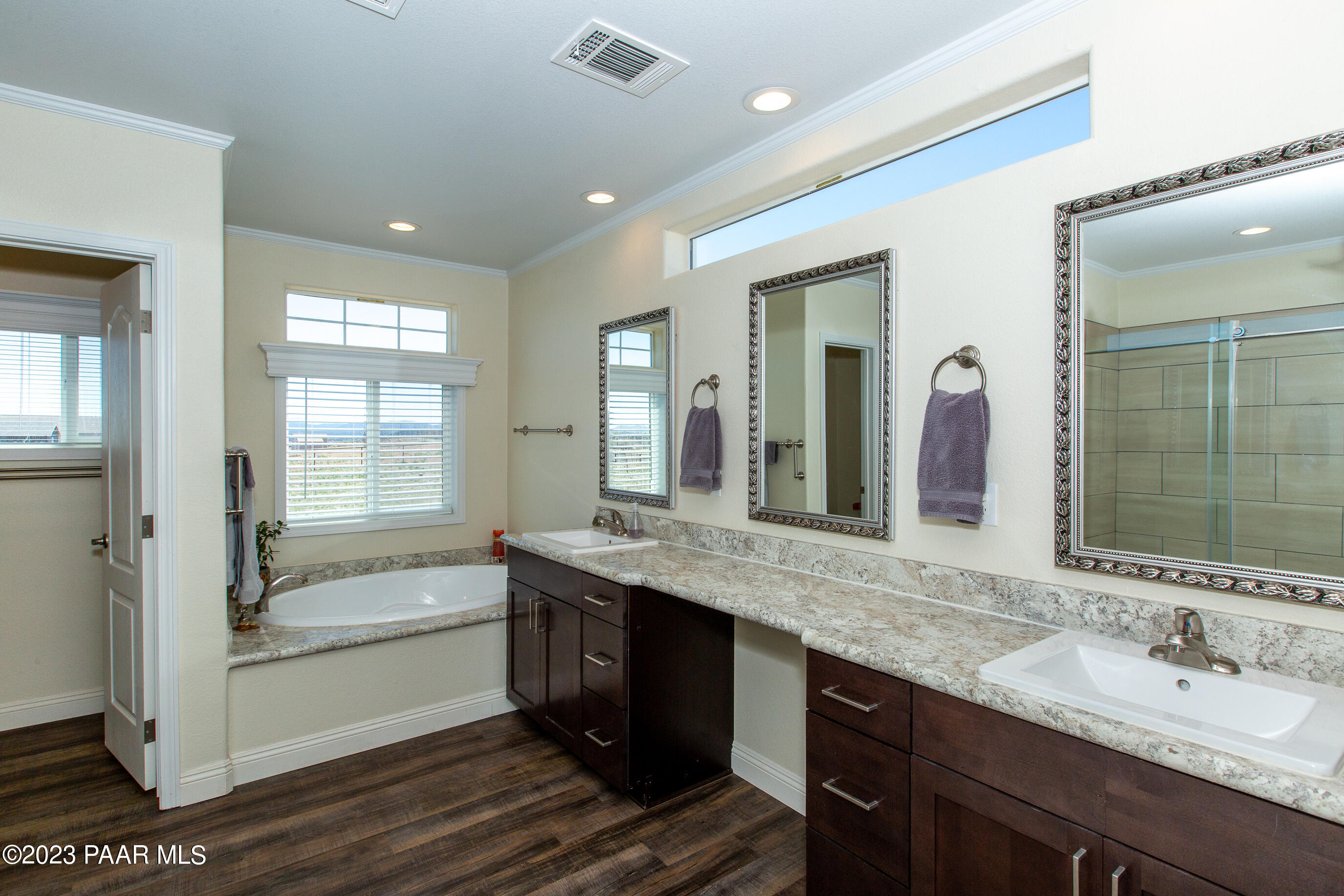 25862 Riesling Lane Paulden, AZ 86334 - Photo 18 of 23 Primary Bathroom