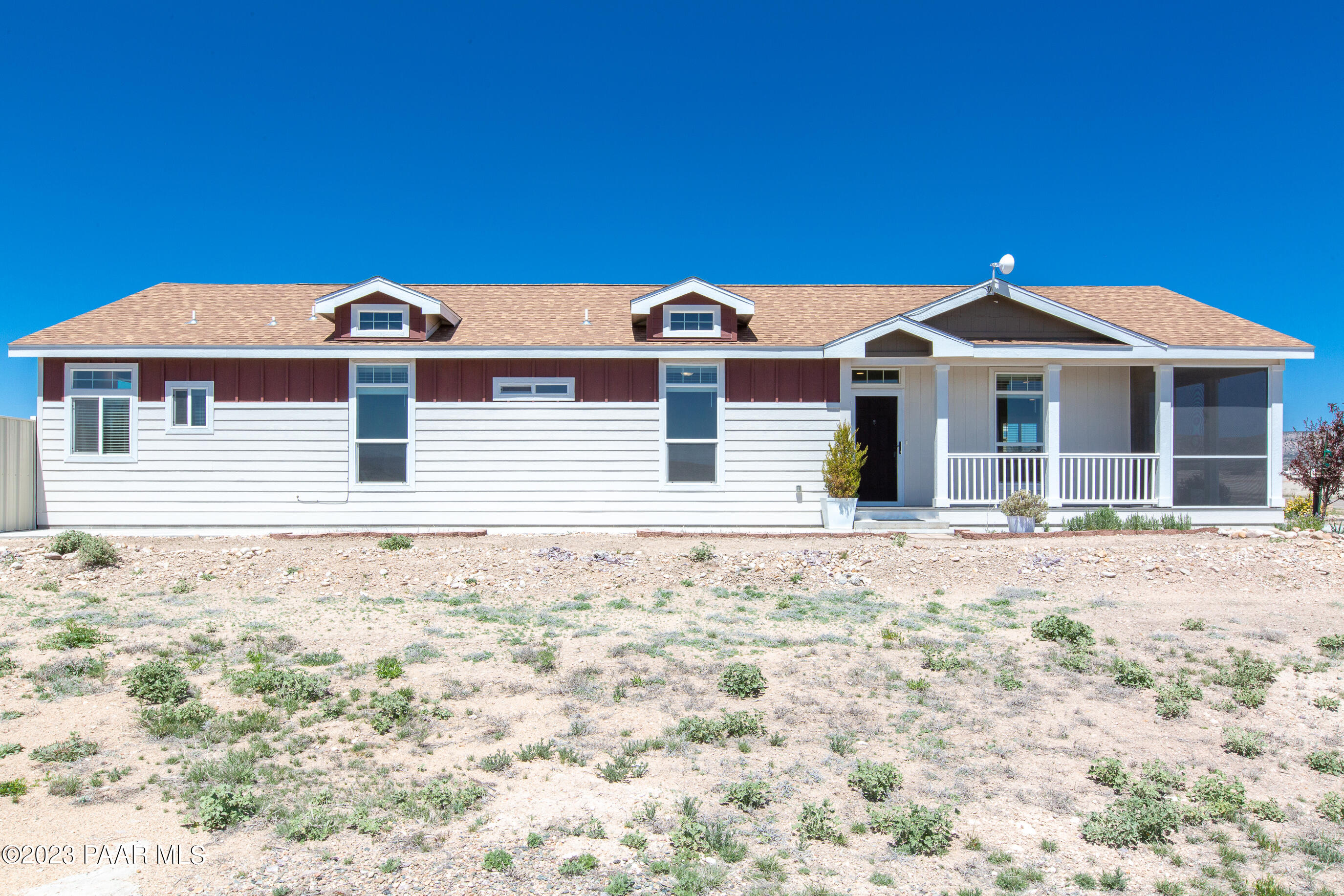 25862 Riesling Lane Paulden, AZ 86334 - Photo 3 of 23 25862 Riesling Lane, Paulden, AZ-35
