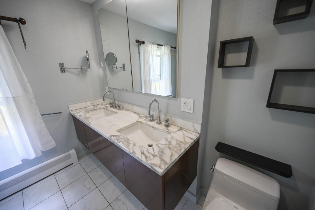 488 Bog Road Hermon, ME 04401 - Photo 12 of 30 Main House Primary Bath