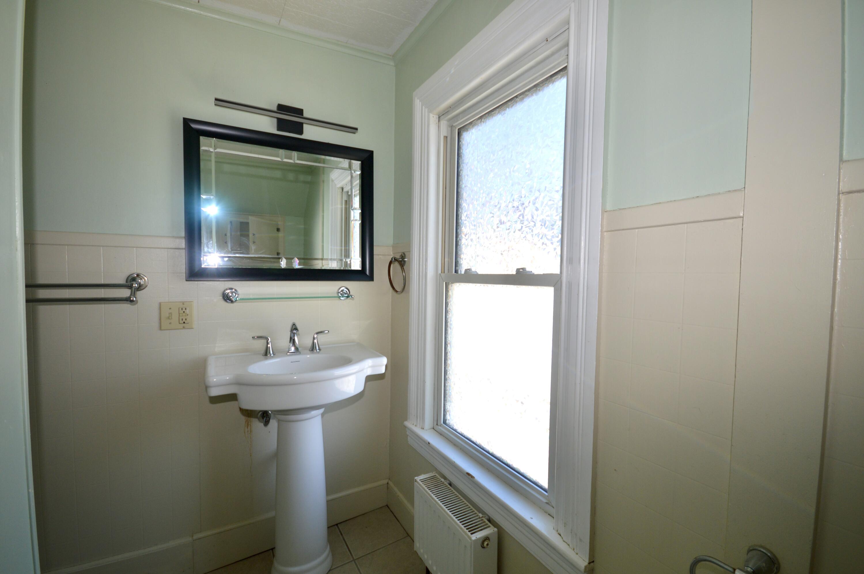 131 Parker Street Brewer, ME 04412 - Photo 23 of 32 DSC_0081