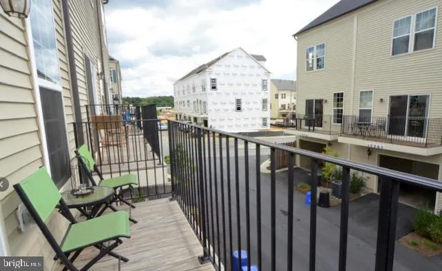 $420,000 | 22504 Phillips Street, Unit 503, Clarksburg, MD 20871