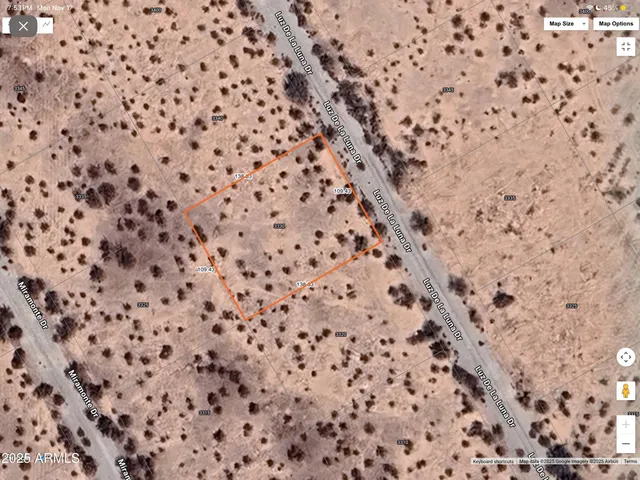 a bathroom with a toilet