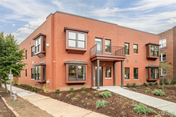 $425,000 | 6000 Washington Avenue, Unit 102, St. Louis, MO 63108