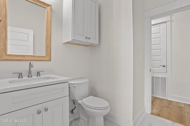 $619,900 | 124 Court Street, Unit 206, Bay St. Louis, MS 39520