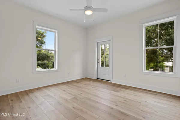 $569,900 | 124 Court Street, Unit 206, Bay St. Louis, MS 39520