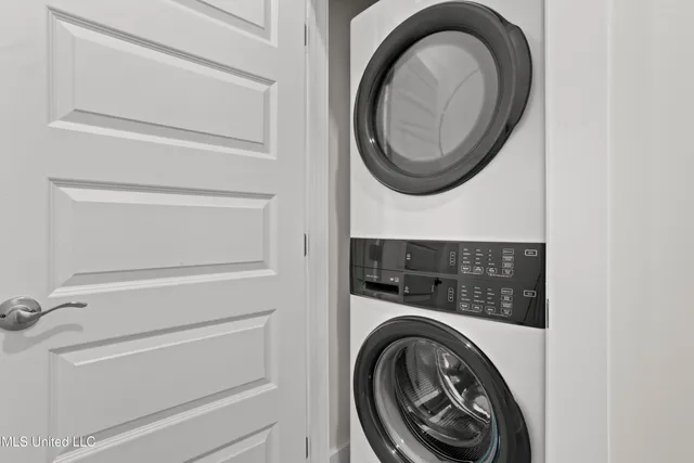 $619,900 | 124 Court Street, Unit 206, Bay St. Louis, MS 39520