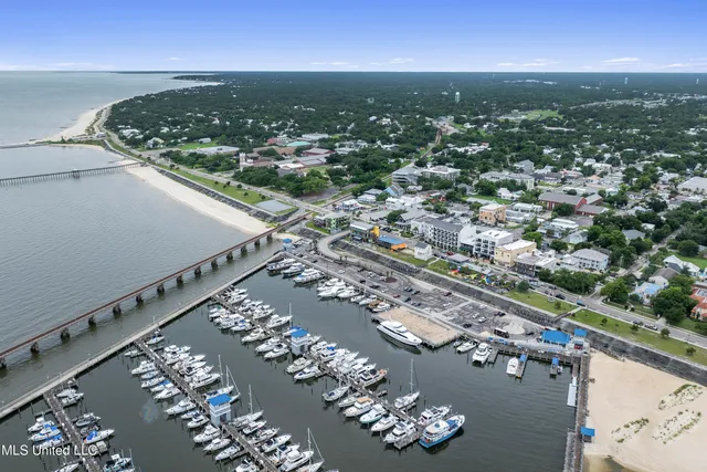 $619,900 | 124 Court Street, Unit 206, Bay St. Louis, MS 39520