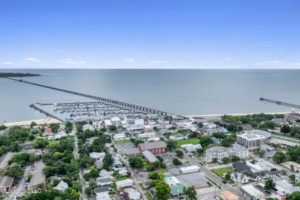 $569,900 | 124 Court Street, Unit 206, Bay St. Louis, MS 39520
