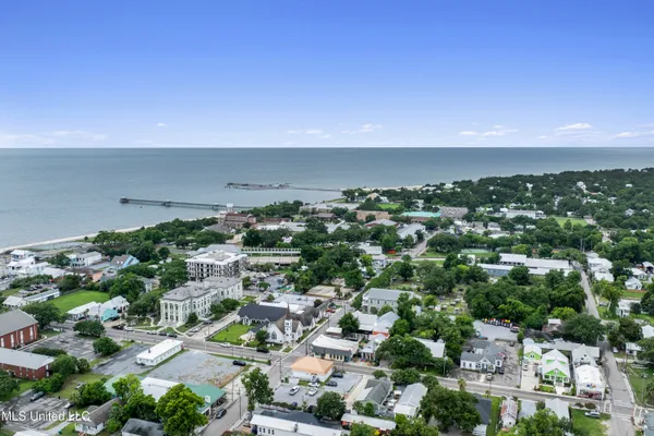 $569,900 | 124 Court Street, Unit 206, Bay St. Louis, MS 39520