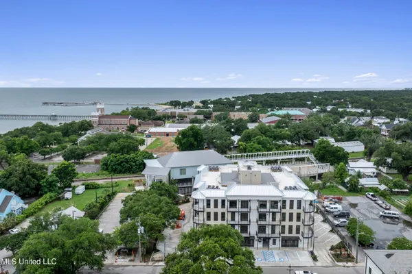 $569,900 | 124 Court Street, Unit 206, Bay St. Louis, MS 39520