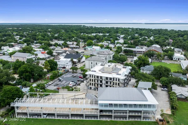 $569,900 | 124 Court Street, Unit 206, Bay St. Louis, MS 39520
