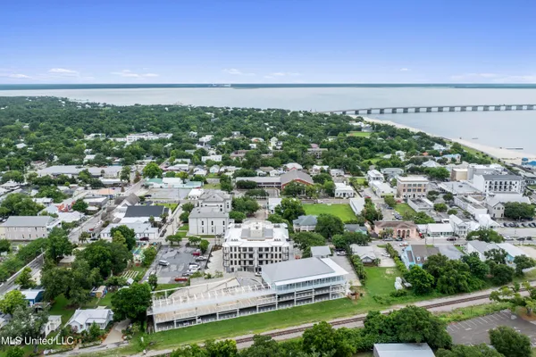 $569,900 | 124 Court Street, Unit 206, Bay St. Louis, MS 39520