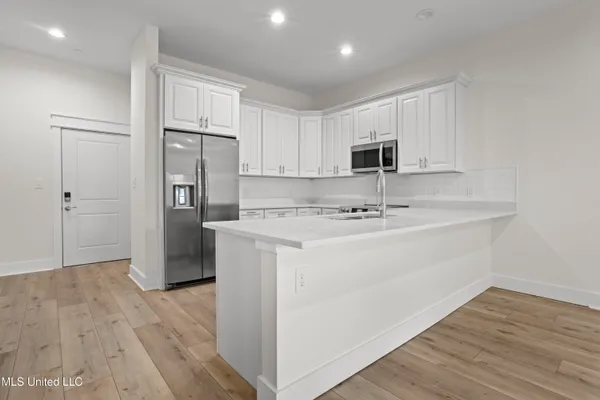 $569,900 | 124 Court Street, Unit 206, Bay St. Louis, MS 39520