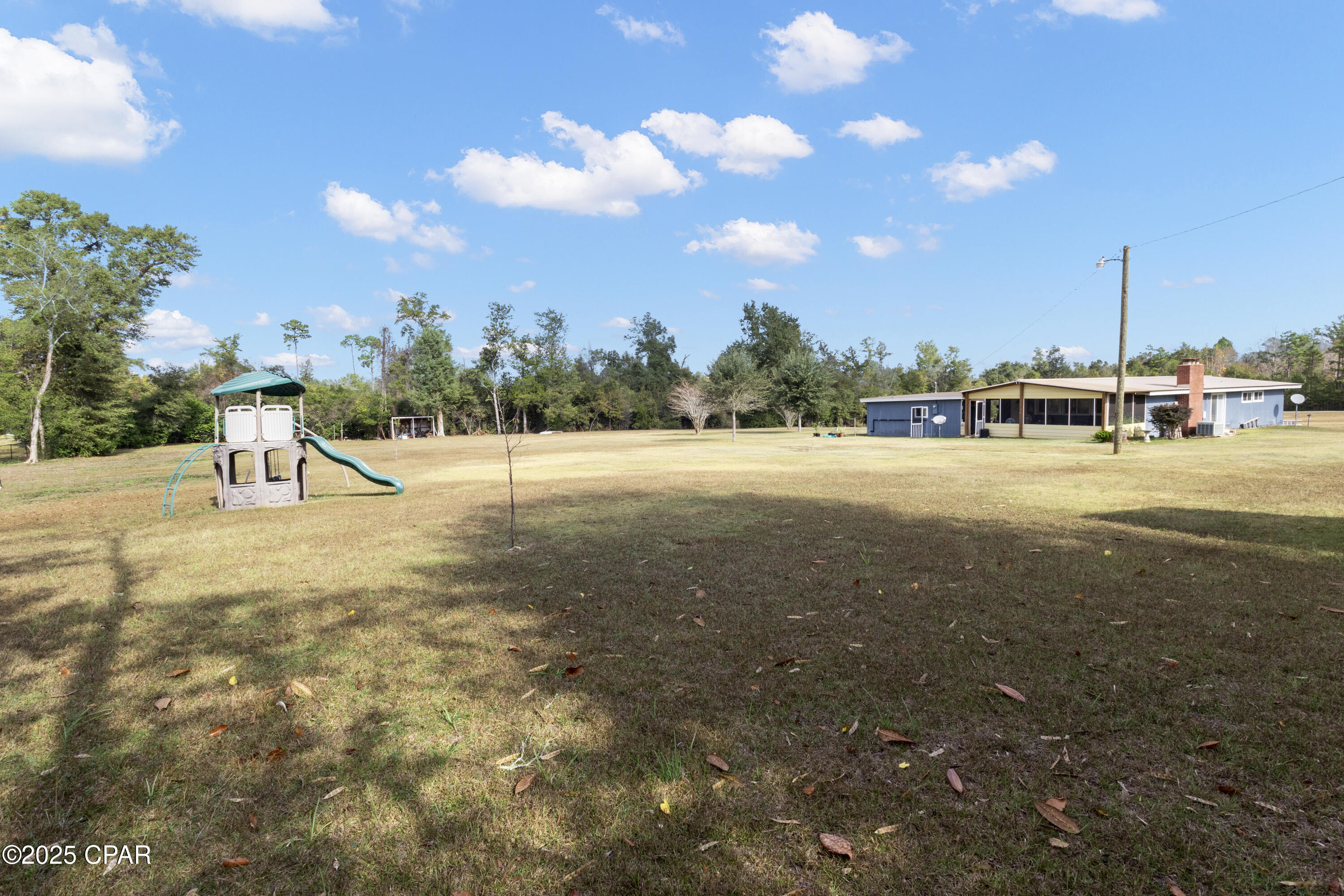 3369 Parkridge Road Marianna, FL 32446 - Photo 12 of 32