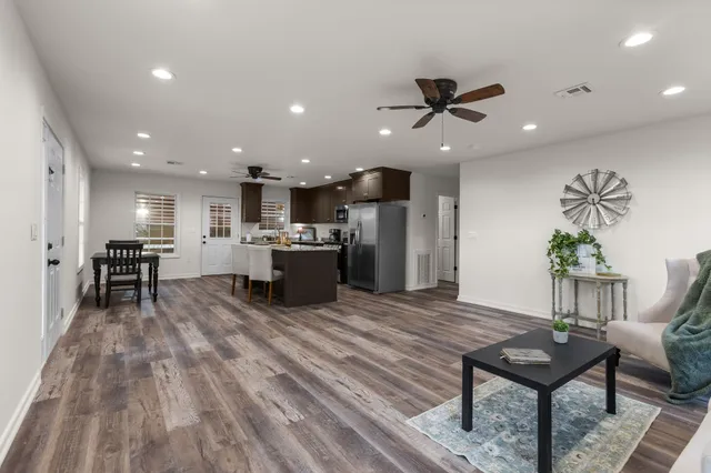 $373,900 | 6645 Parish Drive, Nunnelly, TN 37137