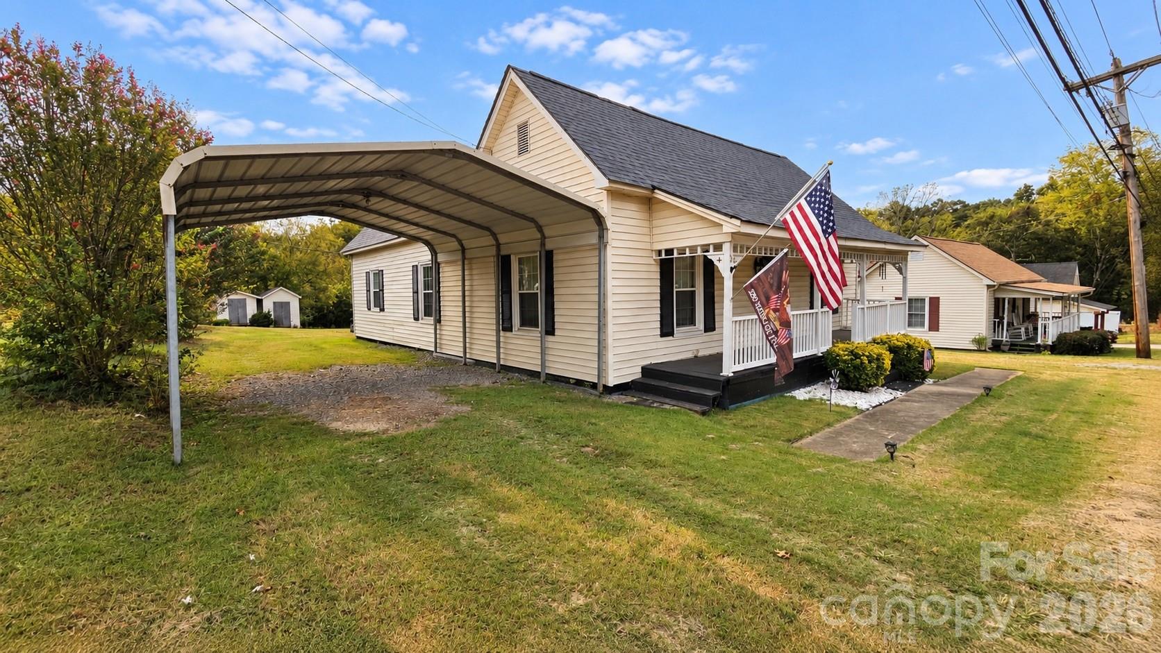 3481 Roberta Road Concord, NC 28027 - Photo 3 of 21 Gallery Image 3