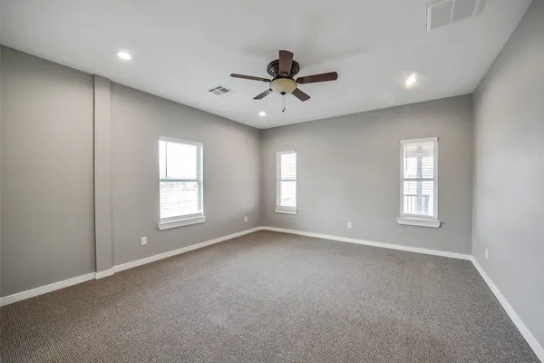 $2,000 | 1025 Arizona Drive, Cleveland, TX 77327