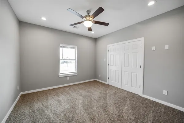 $2,000 | 1025 Arizona Drive, Cleveland, TX 77327