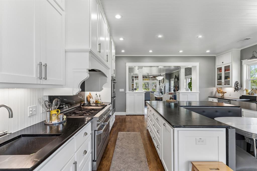 110 South Walnut Street Roanoke, TX 76262 - Photo 12 of 40