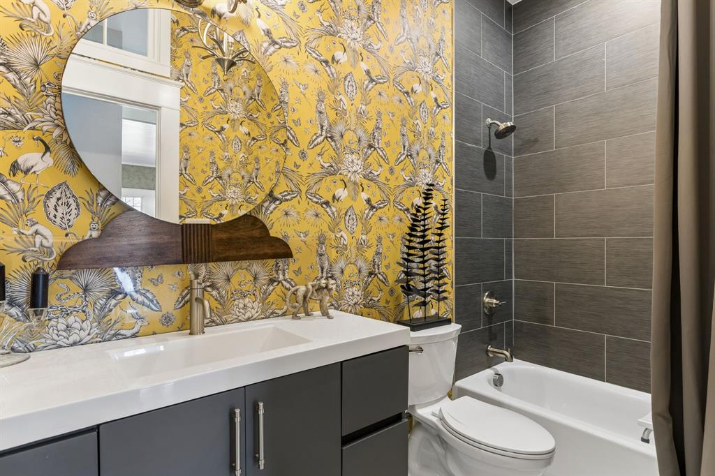 110 South Walnut Street Roanoke, TX 76262 - Photo 23 of 40