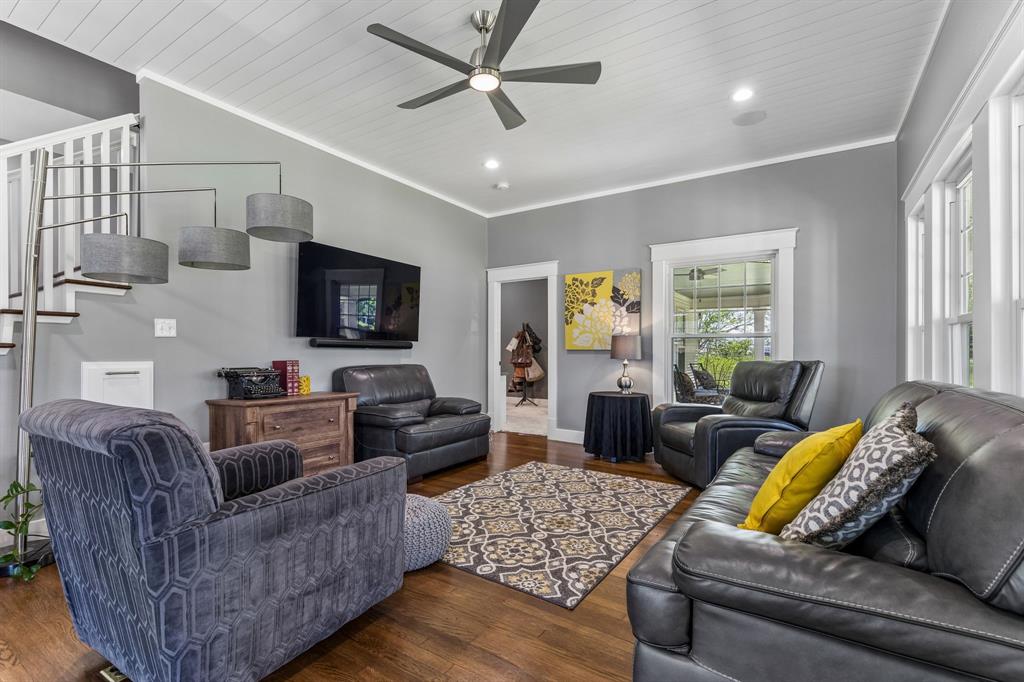 110 South Walnut Street Roanoke, TX 76262 - Photo 5 of 40