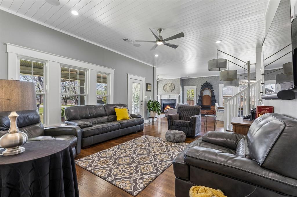 110 South Walnut Street Roanoke, TX 76262 - Photo 6 of 40