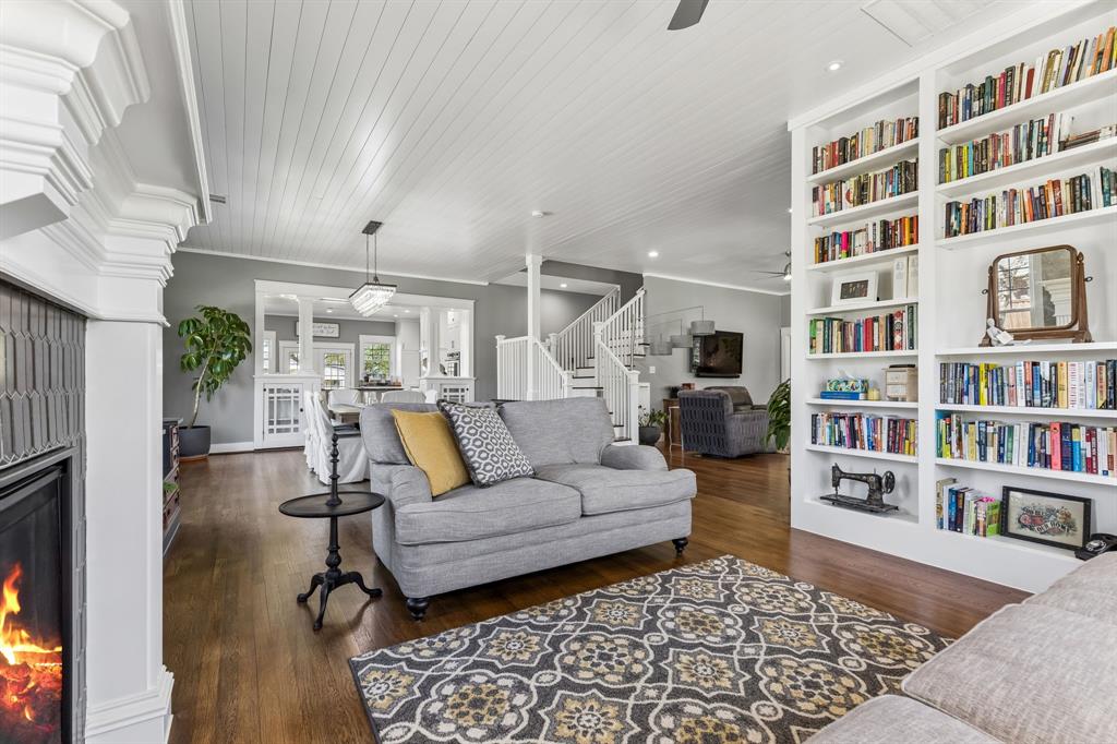 110 South Walnut Street Roanoke, TX 76262 - Photo 8 of 40