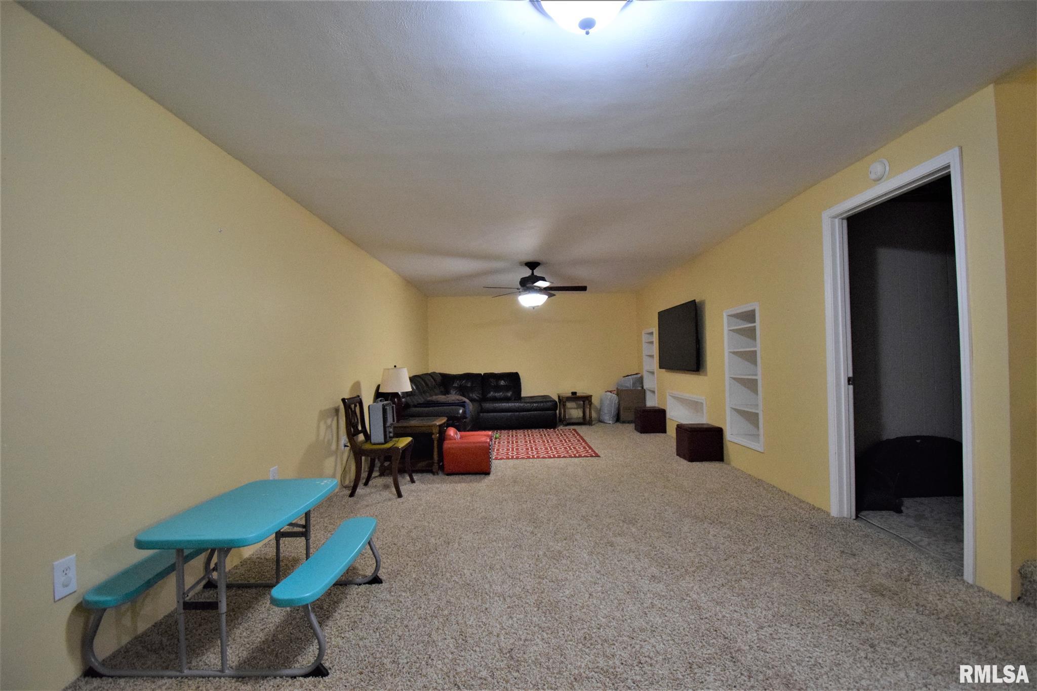 10383 East Bakerville Road Mount Vernon, IL 62864 - Photo 34 of 39 Gallery Image 34