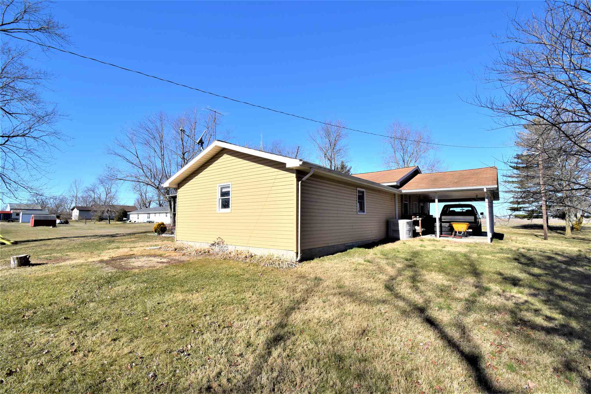 10383 East Bakerville Road Mount Vernon, IL 62864 - Photo 5 of 39 Gallery Image 5