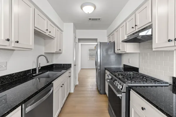 $515,500 | 11131 Henge Drive, Austin, TX 78759