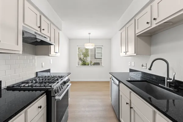 $515,500 | 11131 Henge Drive, Austin, TX 78759