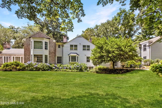 $5,495,000 | 583 Lake Avenue, Greenwich, CT 06830