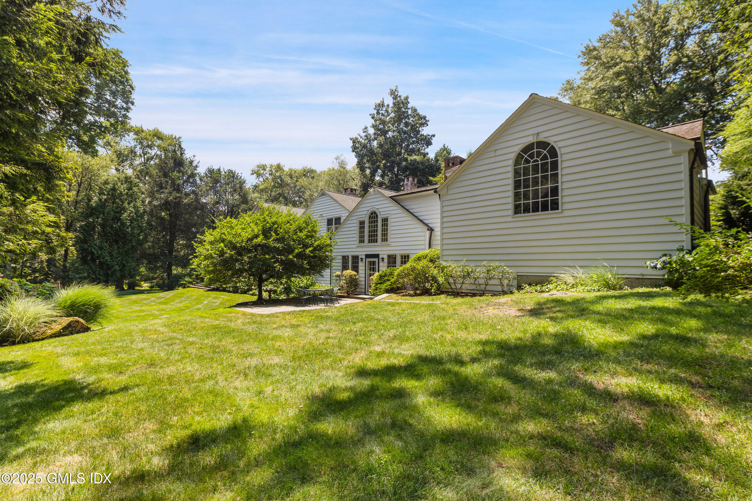 583 Lake Avenue Greenwich, CT 06830 - Photo 33 of 42 Rear View