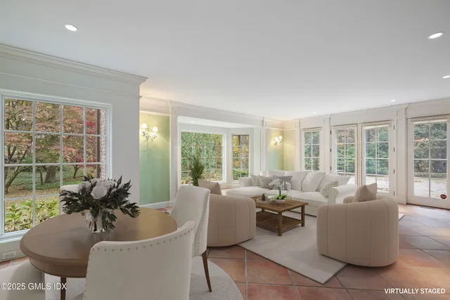 $5,495,000 | 583 Lake Avenue, Greenwich, CT 06830