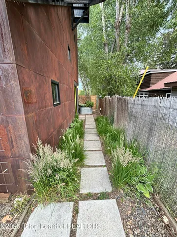 $2,195,000 | 630 South Millward Street, Jackson, WY 83001