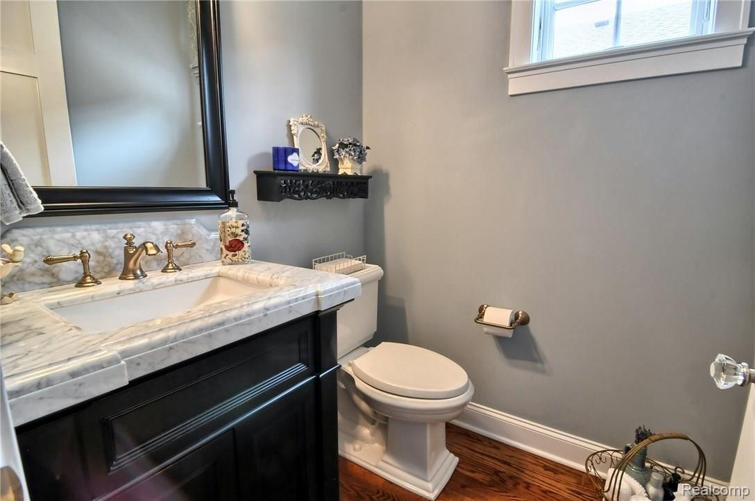 1018 Mahaffey Street Rochester, MI 48307 - Photo 17 of 33 Half_Bath.jpg
