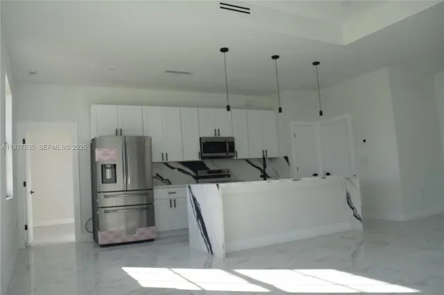 $345,000 | 25-th W 25th, Lehigh Acres, FL 33971