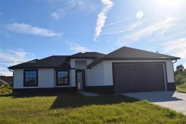 $345,000 | 25-th W 25th, Lehigh Acres, FL 33971