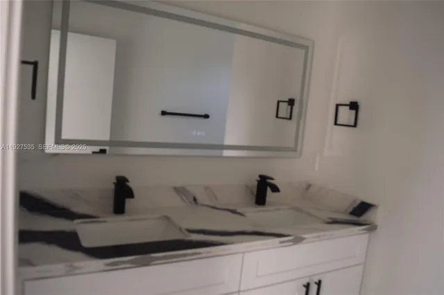 $345,000 | 25-th W 25th, Lehigh Acres, FL 33971