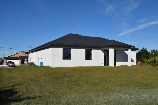 $345,000 | 25-th W 25th, Lehigh Acres, FL 33971