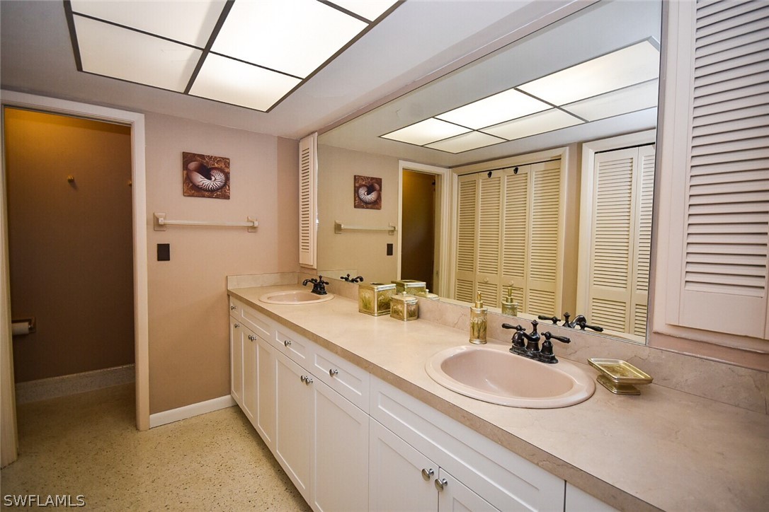 998 Fish Crow Road Sanibel, FL 33957 - Photo 24 of 30 Gallery Image 24