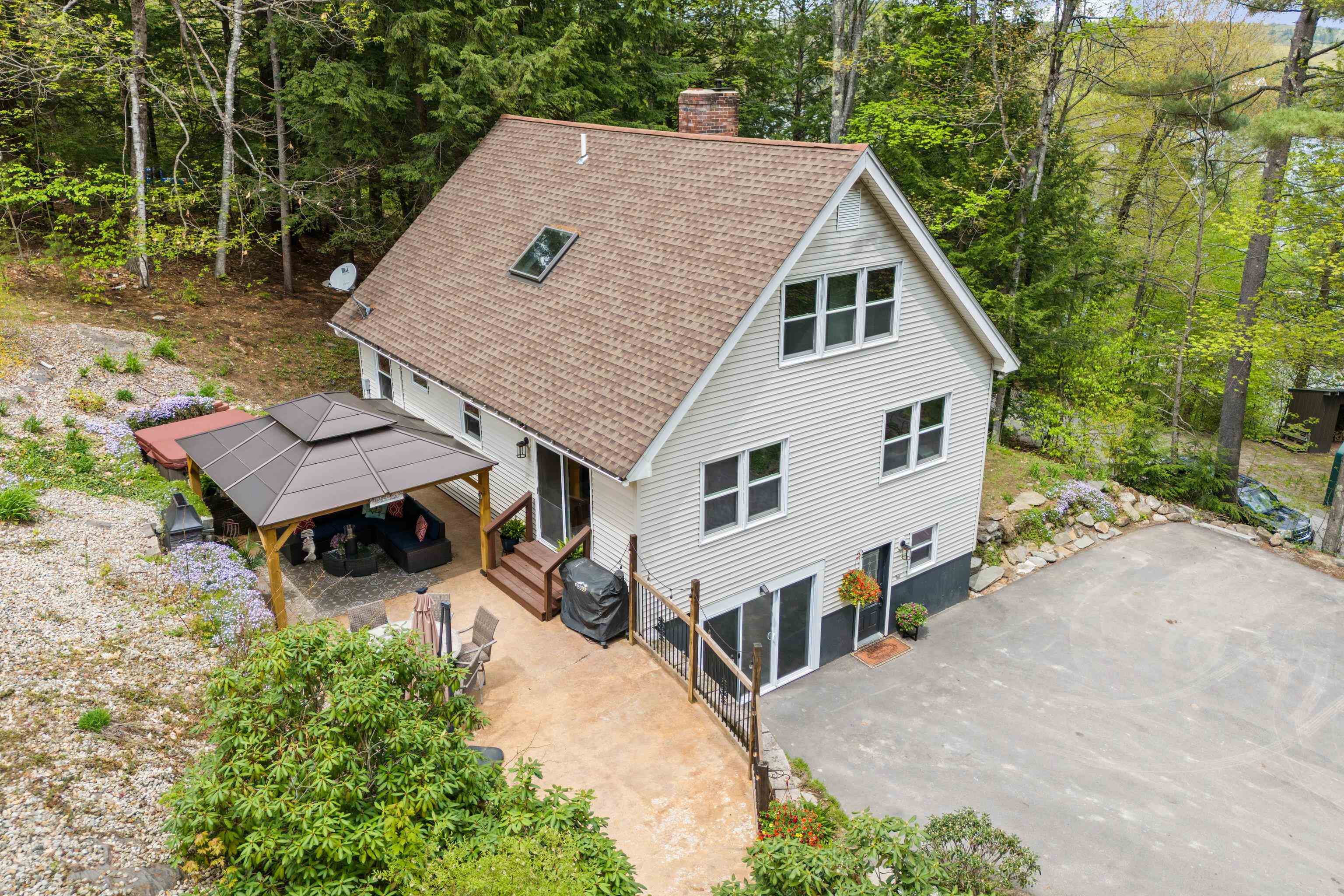 127 Branch Road Weare, NH 03281 - Photo 3 of 60
