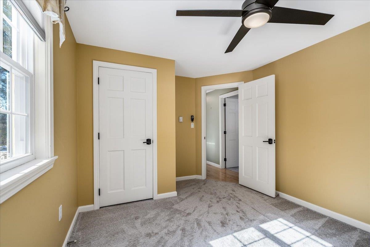 17 Autumn Street Windham, NH 03087 - Photo 31 of 42