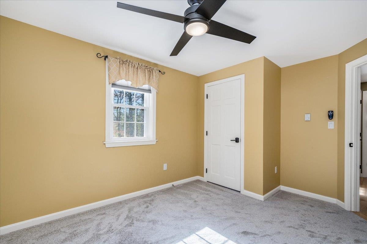 17 Autumn Street Windham, NH 03087 - Photo 32 of 42