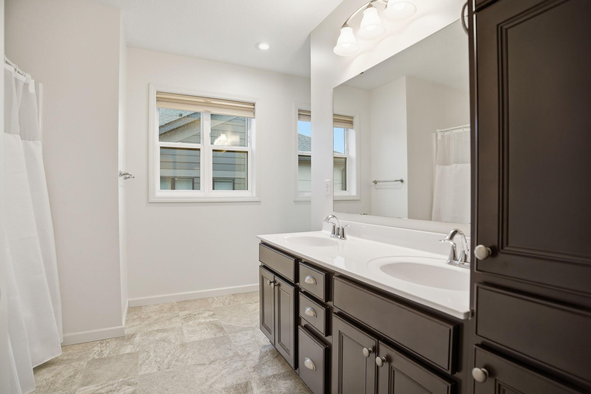 4035 River Valley Way Eagan, MN 55122 - Photo 13 of 27