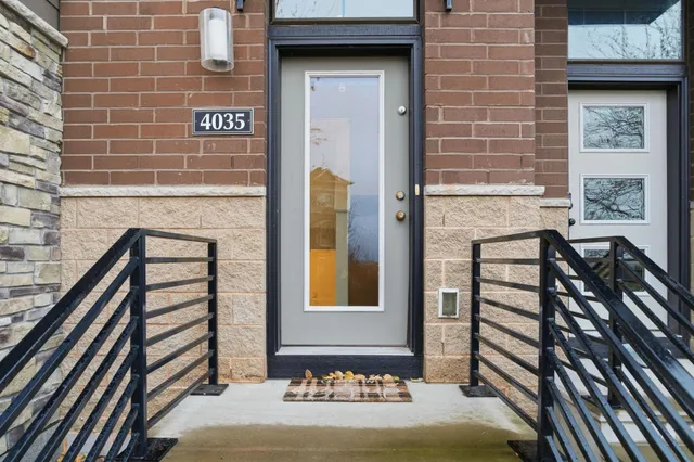 $434,900 | 4035 River Valley Way, Eagan, MN 55122