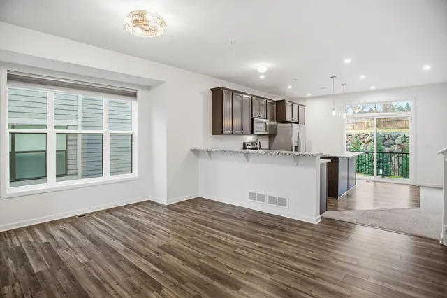 $434,900 | 4035 River Valley Way, Eagan, MN 55122