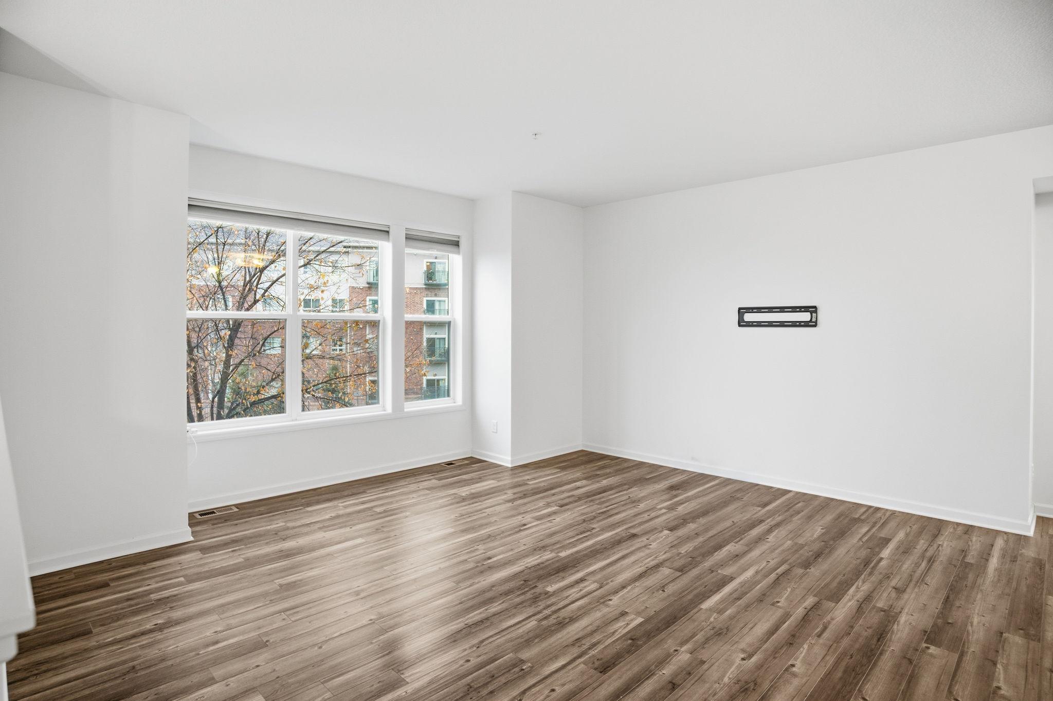 4035 River Valley Way Eagan, MN 55122 - Photo 6 of 27