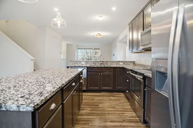 $434,900 | 4035 River Valley Way, Eagan, MN 55122